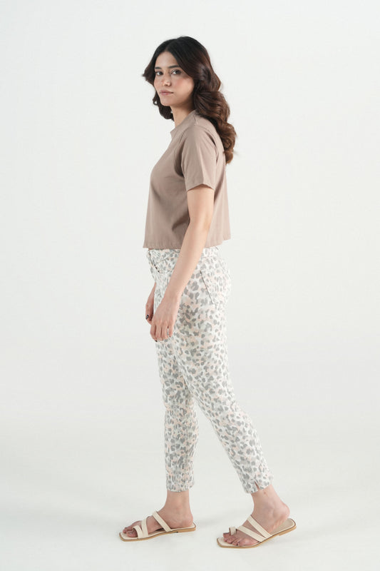 Leo Print Stretch Capri