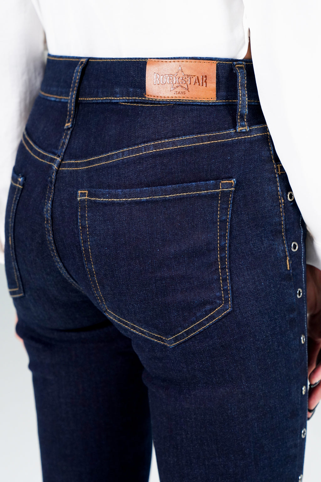 Skinny Fit With Eyelets Dark Wash