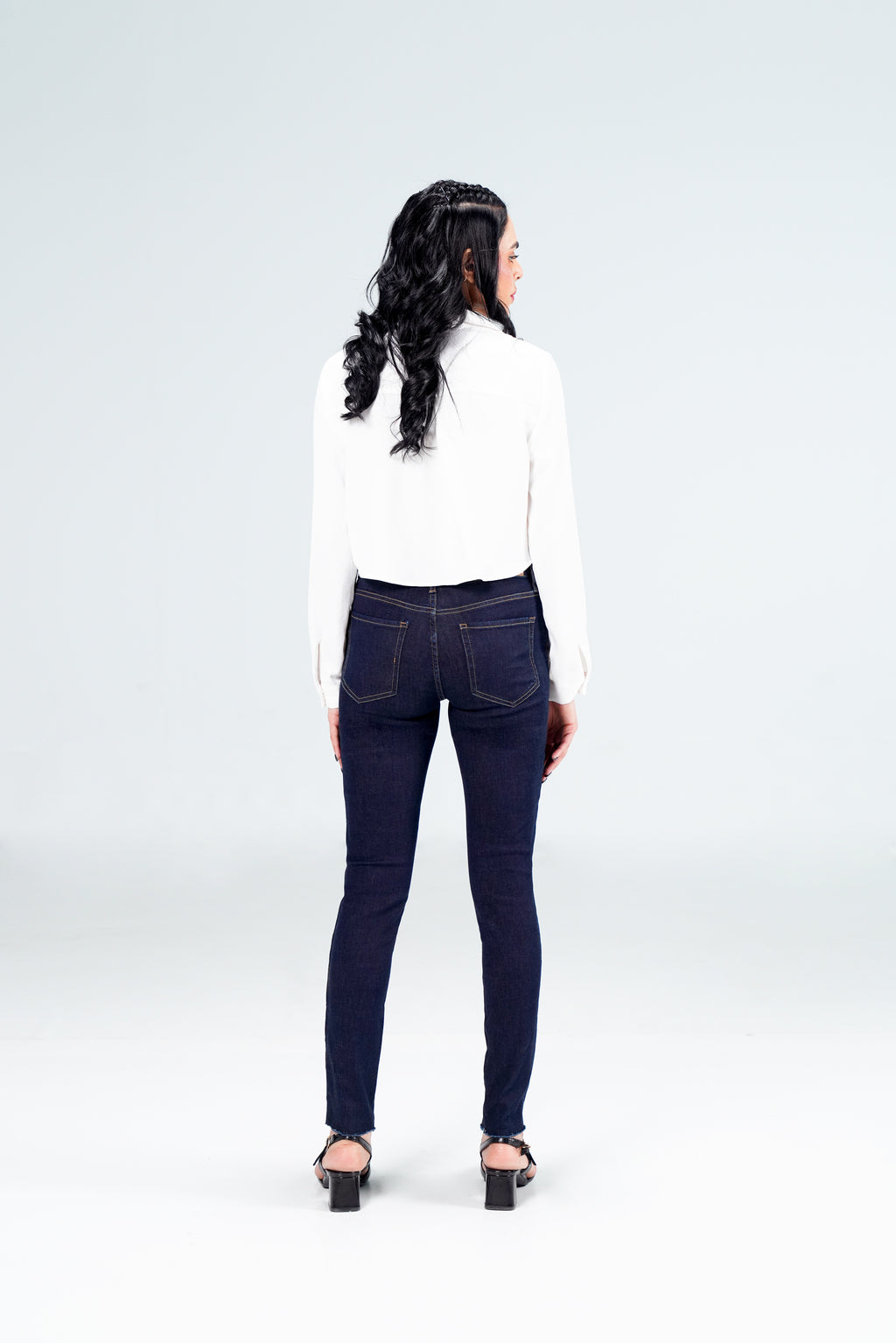 Skinny Fit With Eyelets Dark Wash