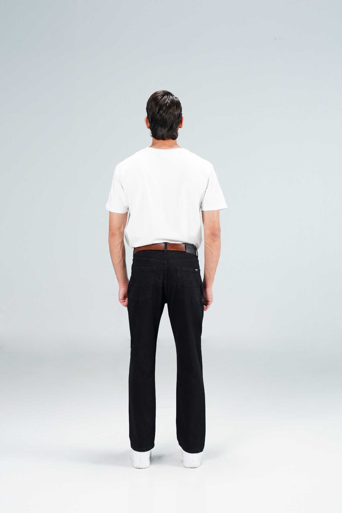 Slim Straight