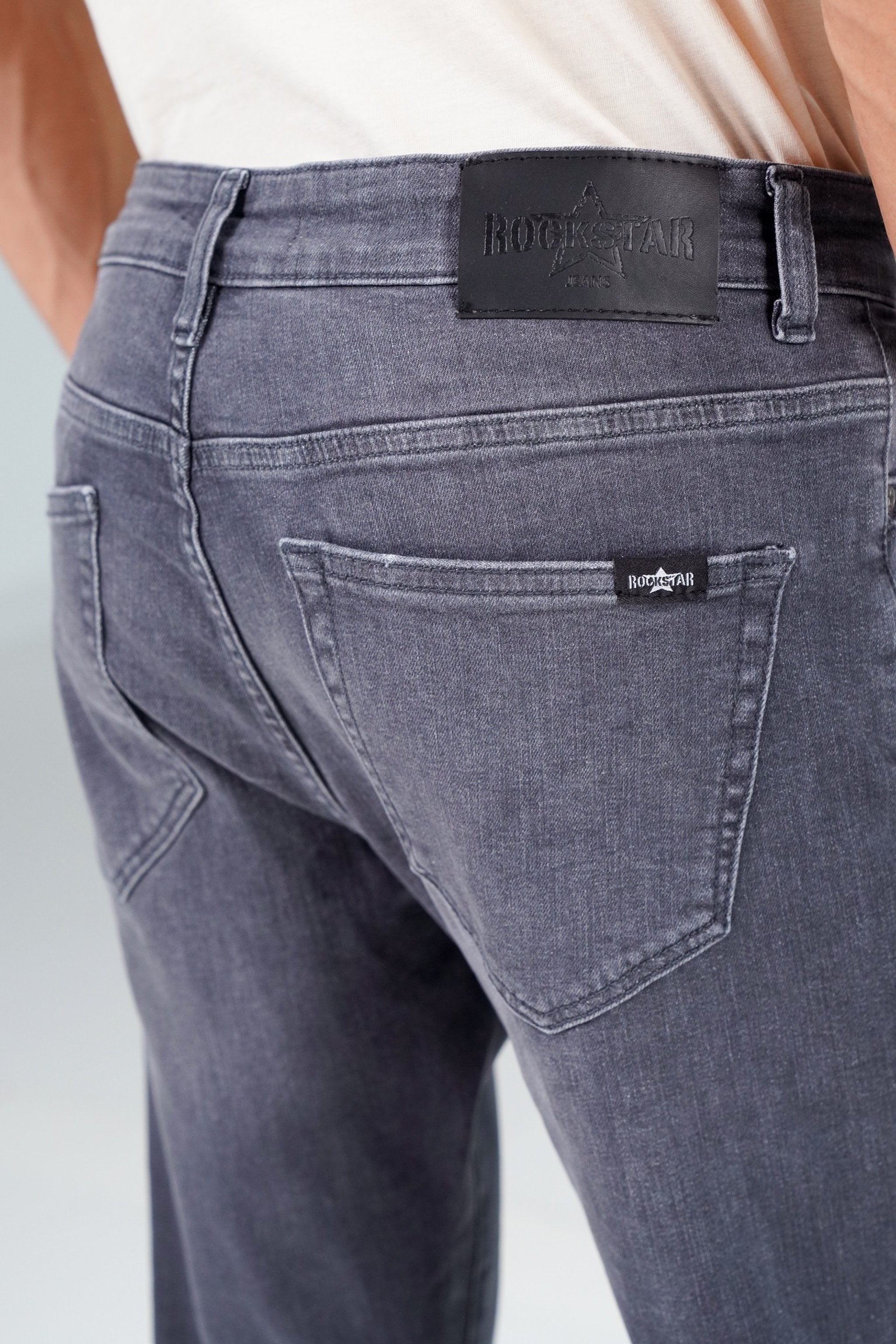 Slim Fit