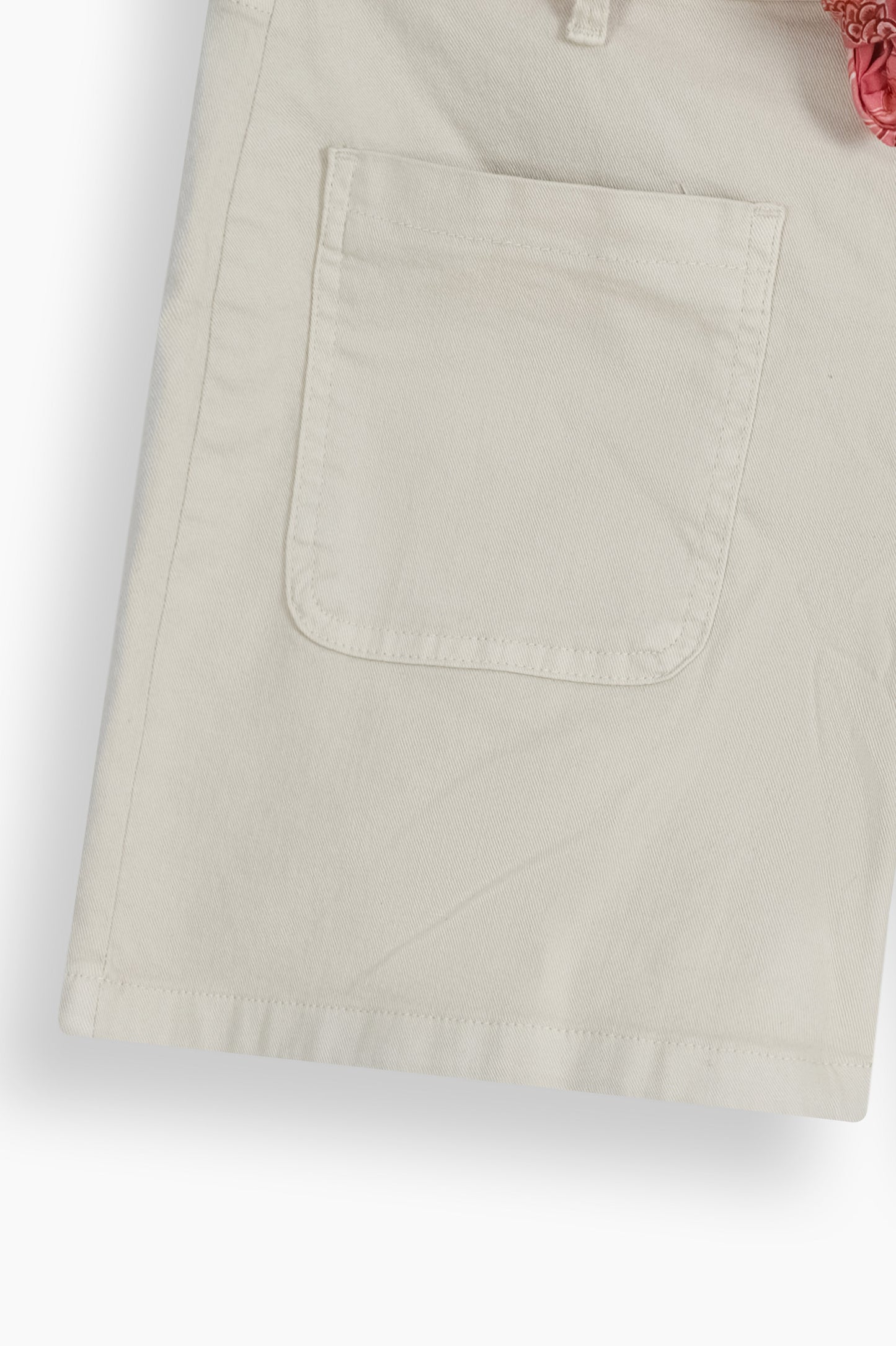 Stretch Patch Pocket Shorts Beige