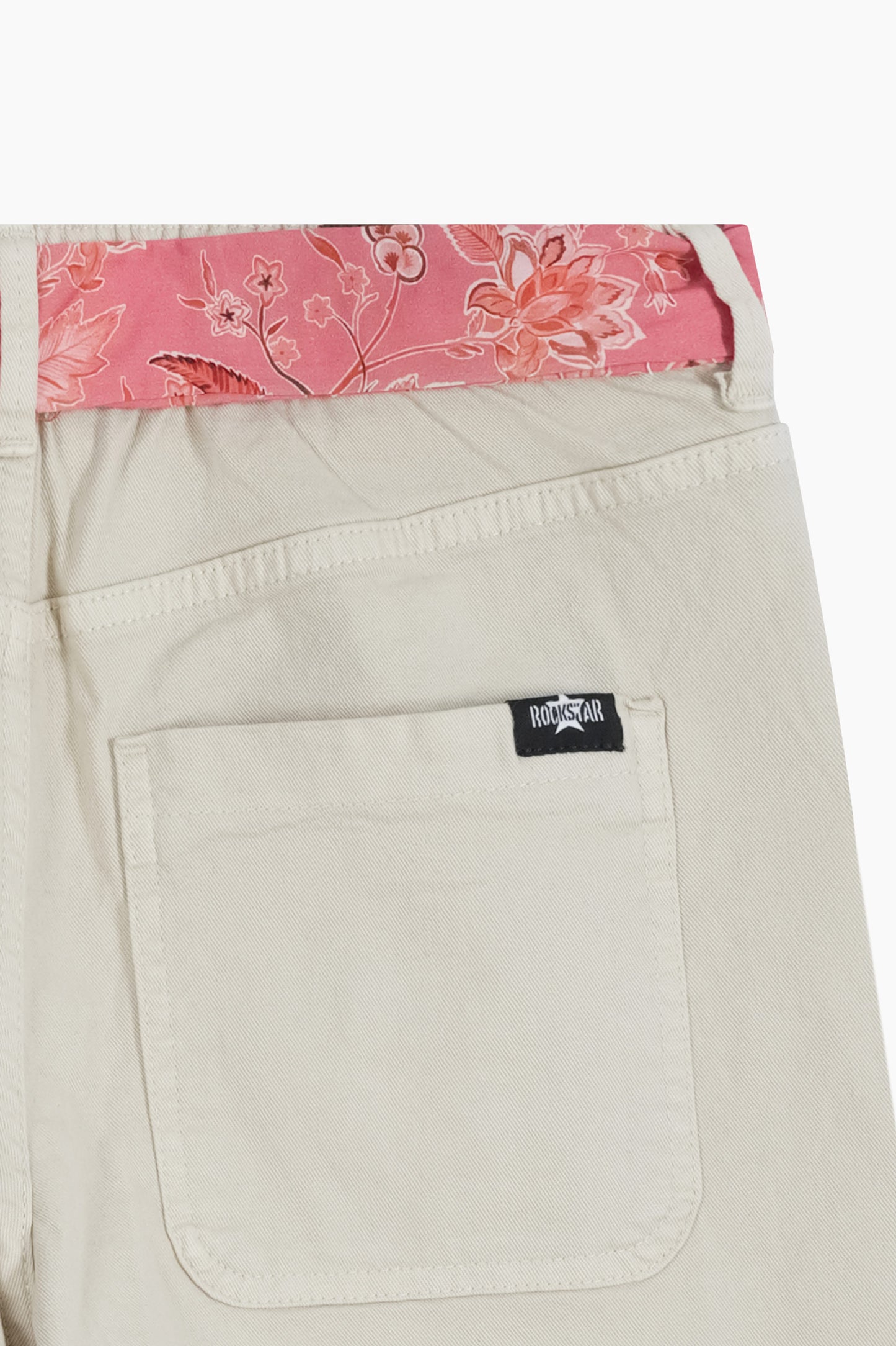 Stretch Patch Pocket Shorts Beige