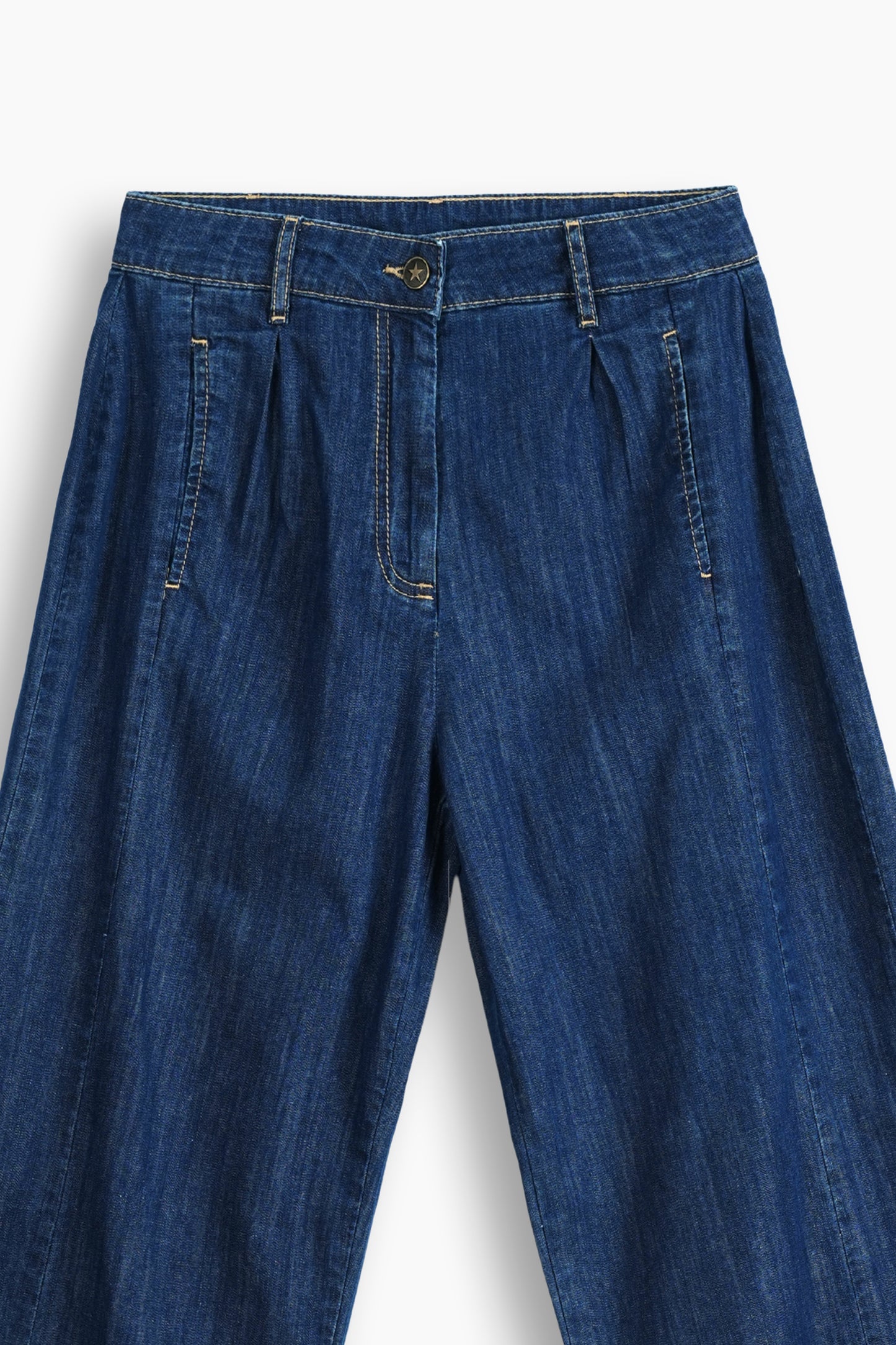 Mid Rise Wide Leg Jeans With Darts