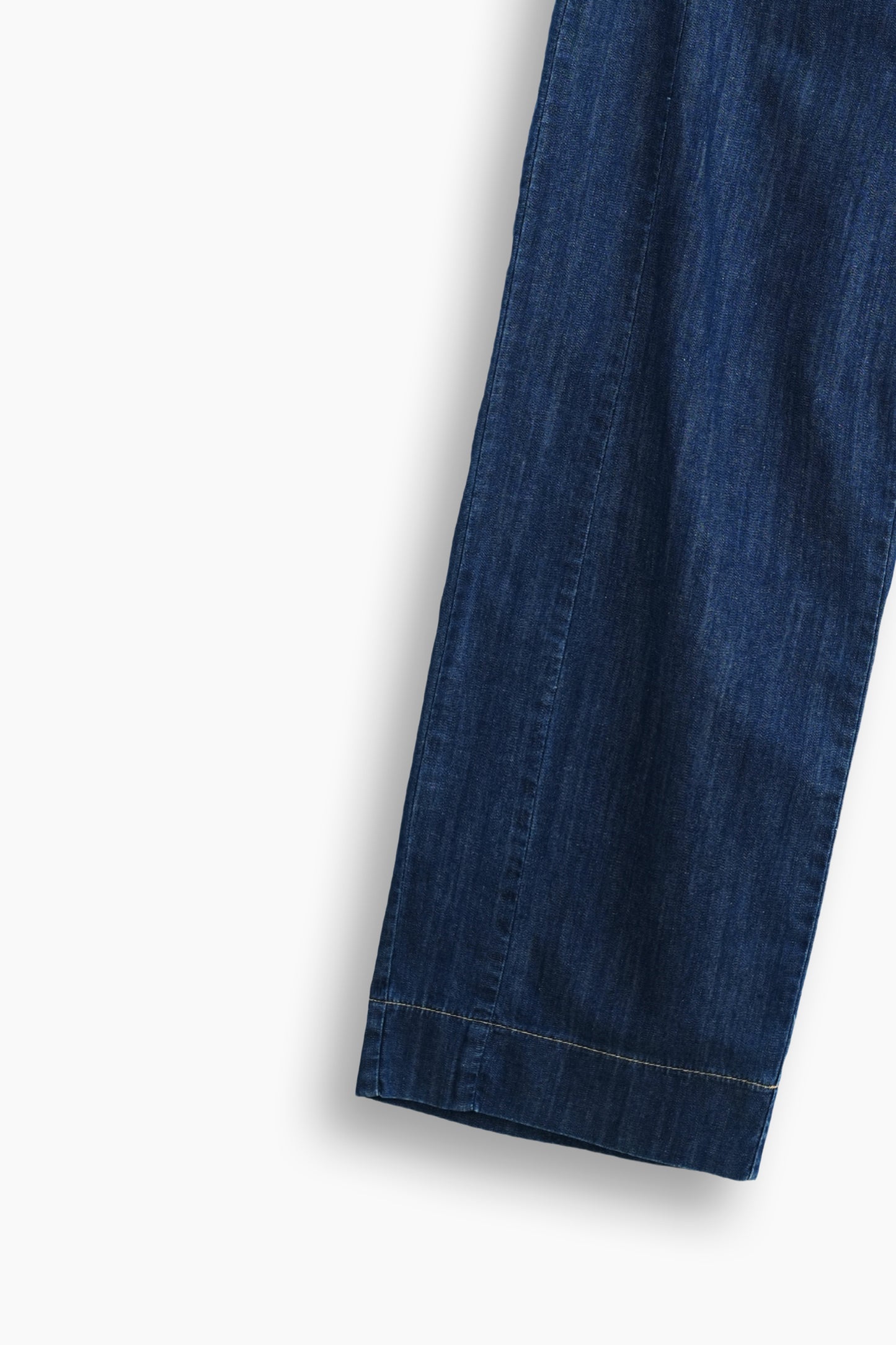 Mid Rise Wide Leg Jeans With Darts