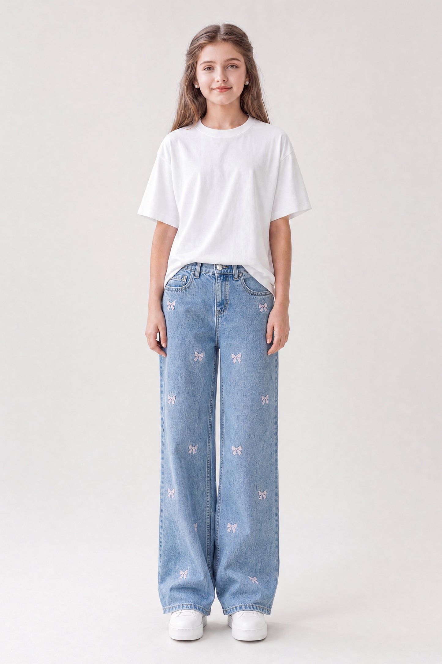 Mom Fit Embroidery Baggy Jeans