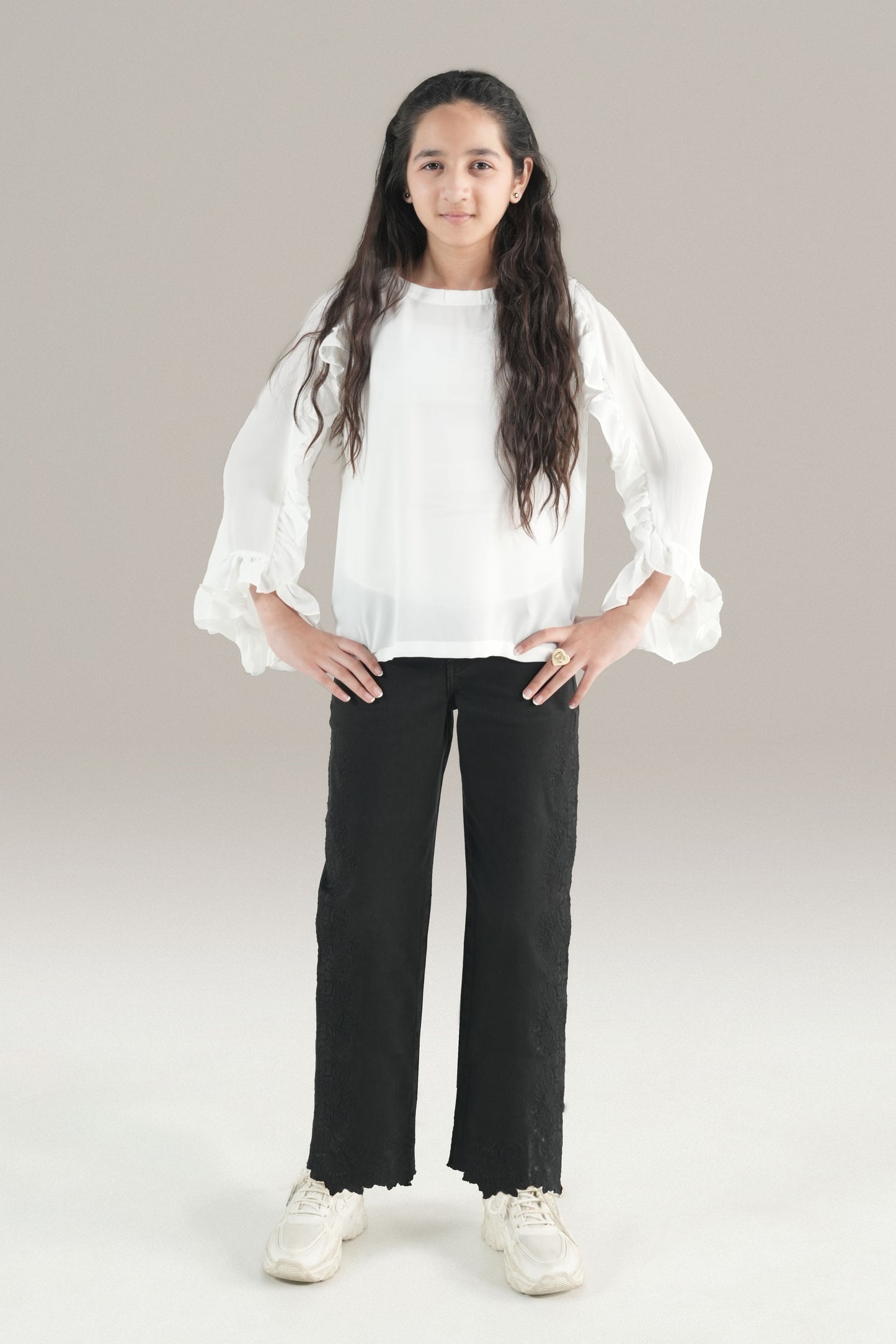 Black Lace Embroided Pant