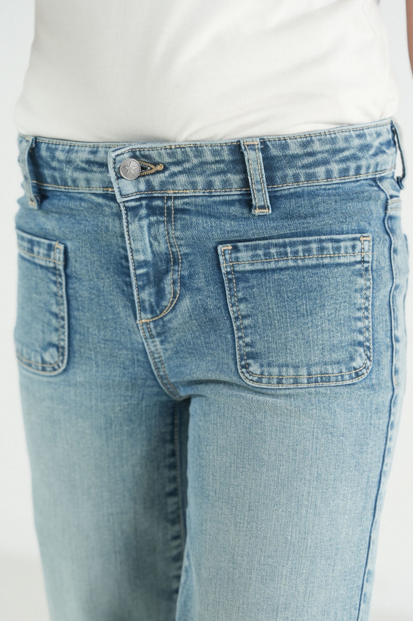 Patch Pocket Wide Jeans
