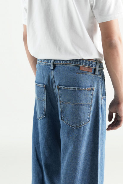 Twisted Baggy Jeans With Belt
