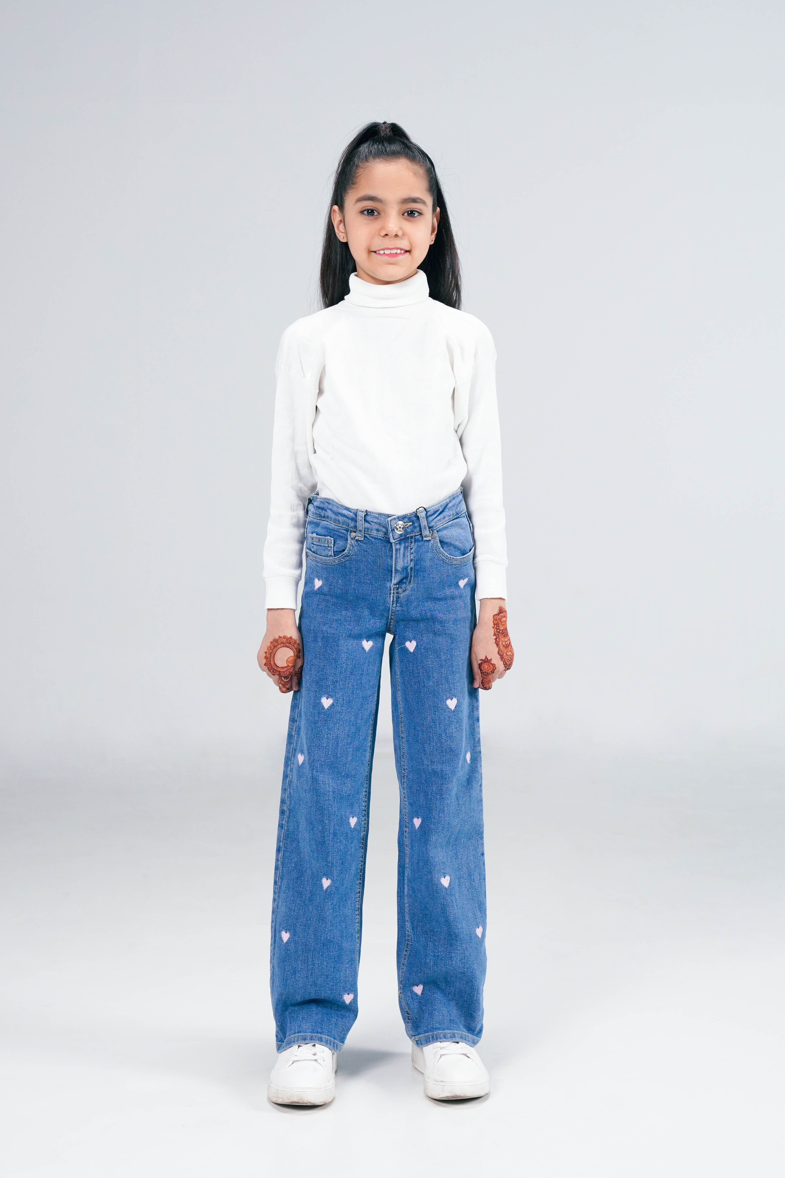 Wide Leg Heart Embroidery Jean