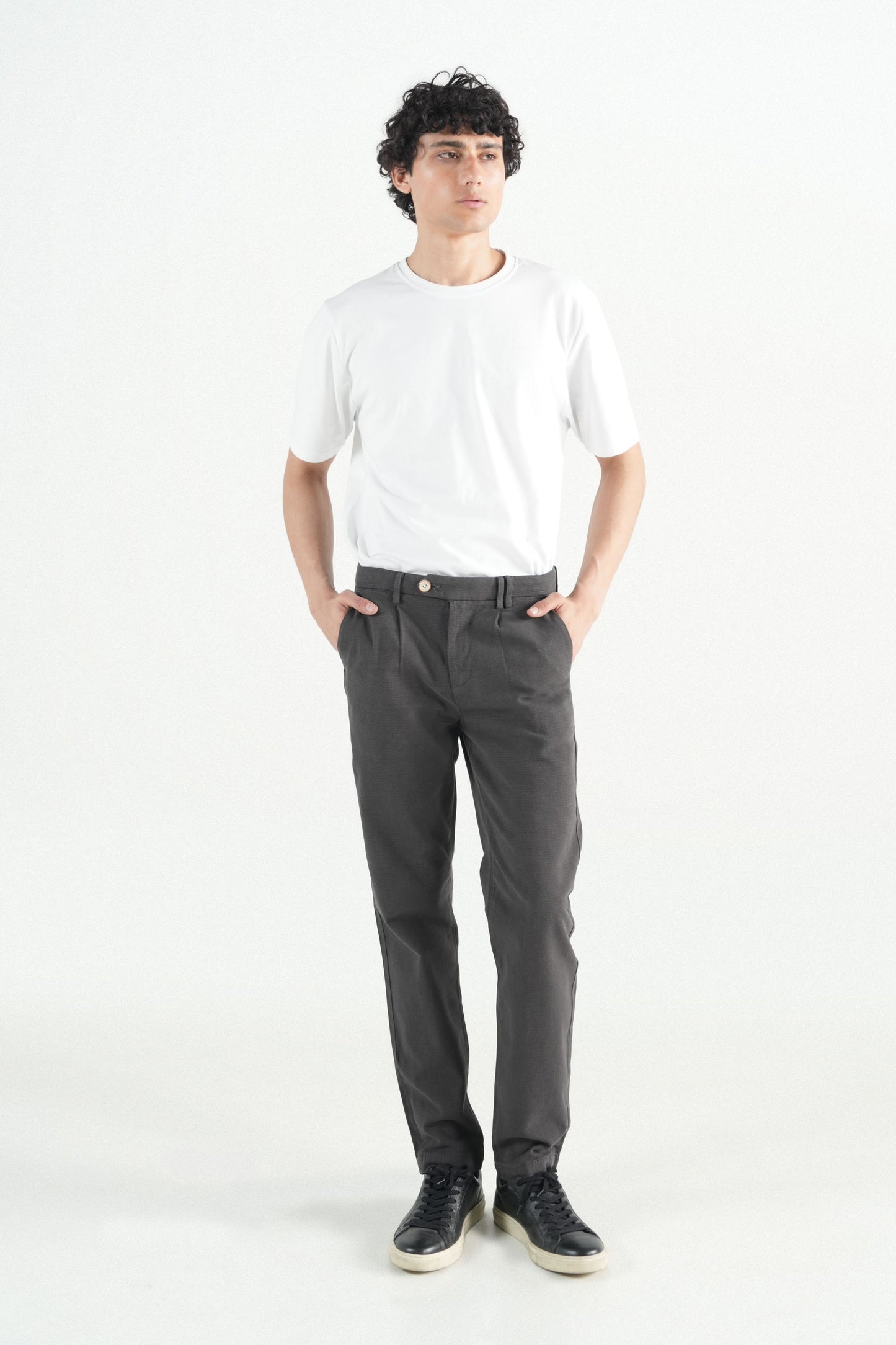 Pleated Chino Slim Fit
