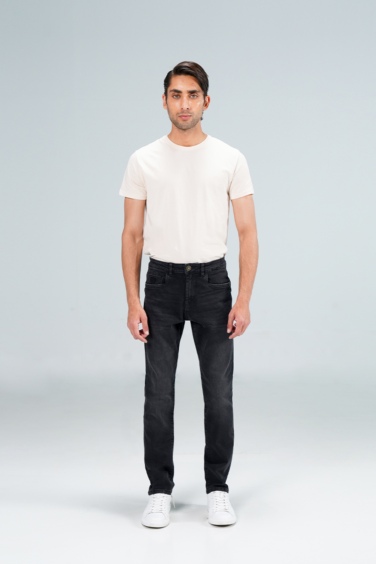 Titan Regular Slim Fit