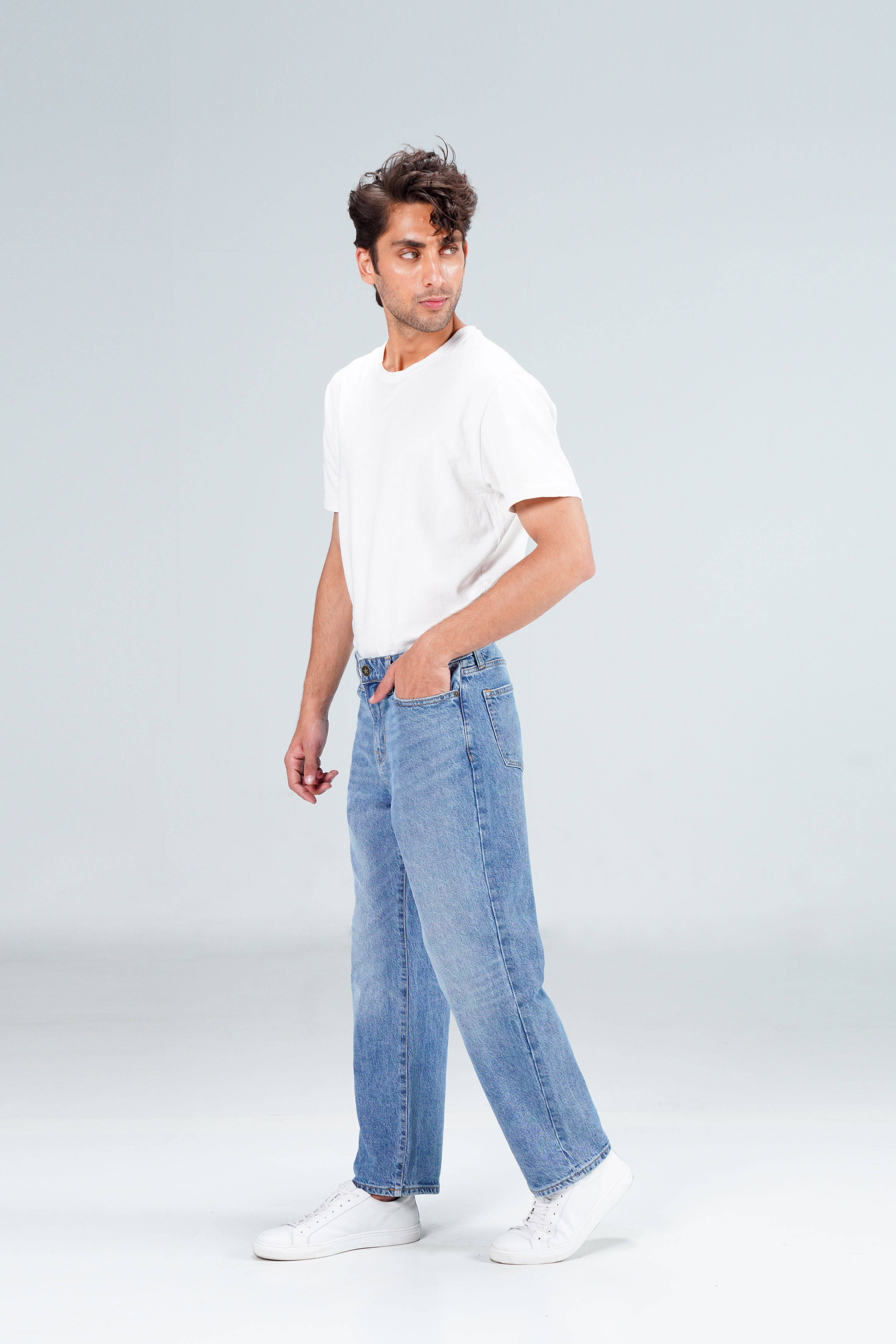 Loose Straight Fit Medium Blue