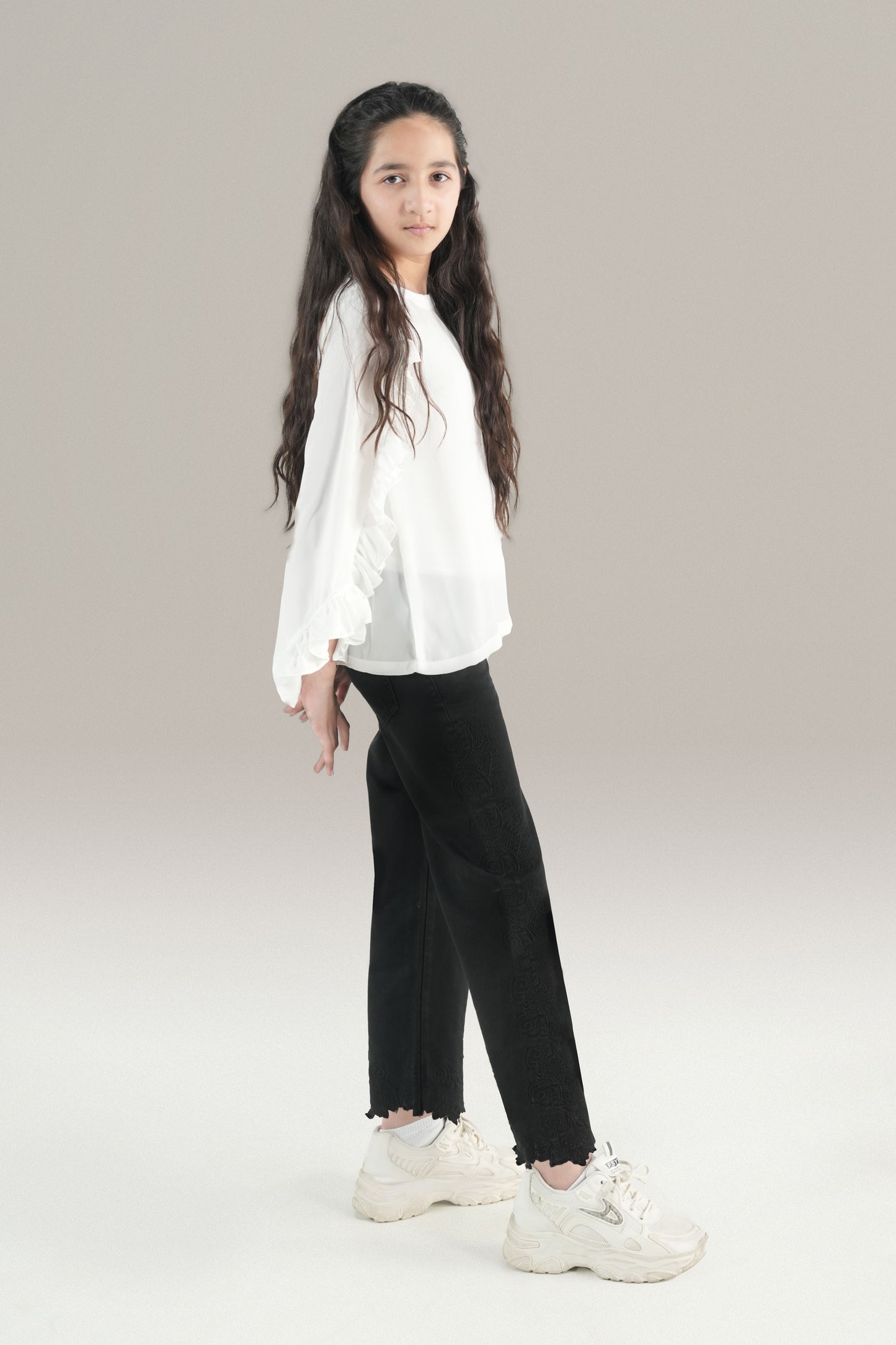 Black Lace Embroided Pant
