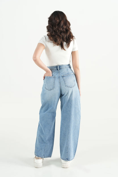 Pleated Barrel Fit Light Blue Jeans