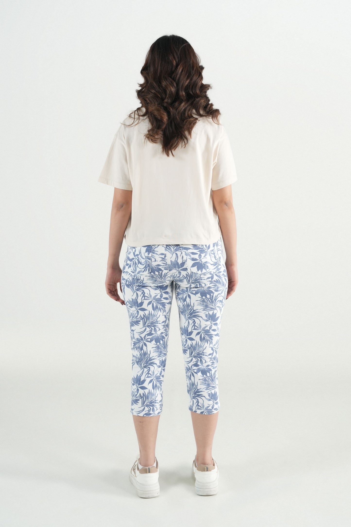 Strech Capri With Leaf Print