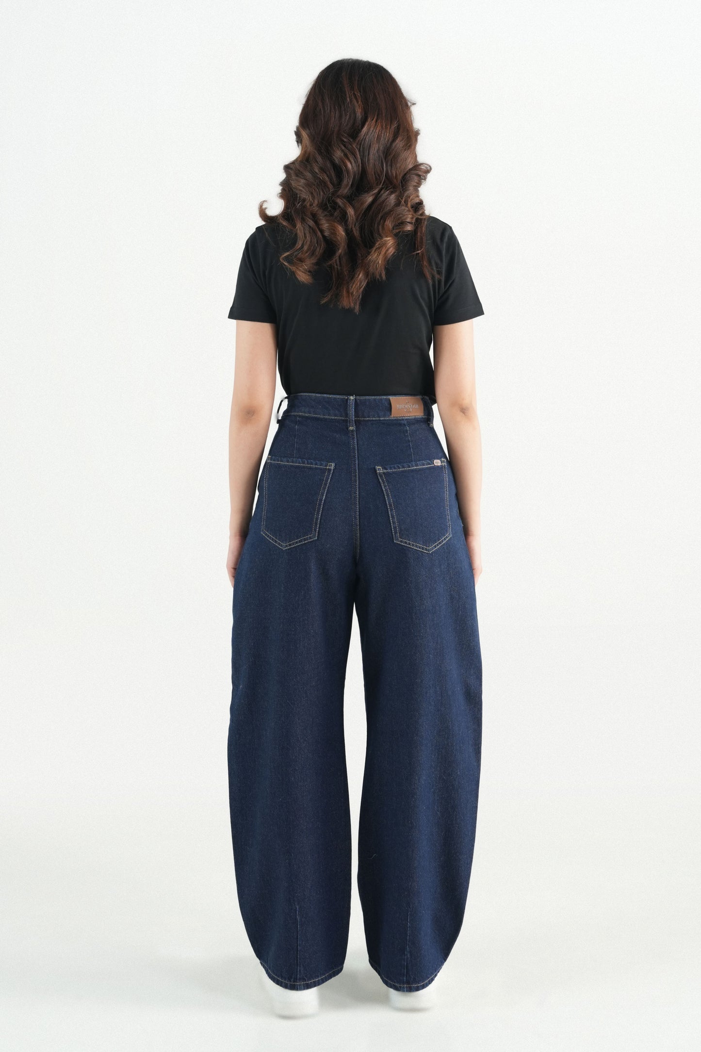 Pleated Barrel Fit Dark Blue Jeans