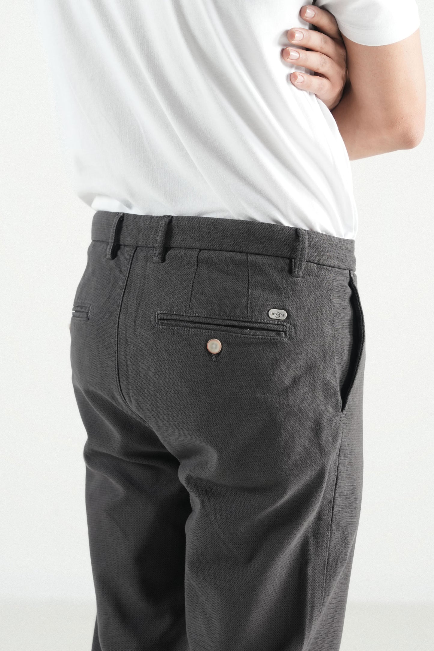 Pleated Chino Slim Fit