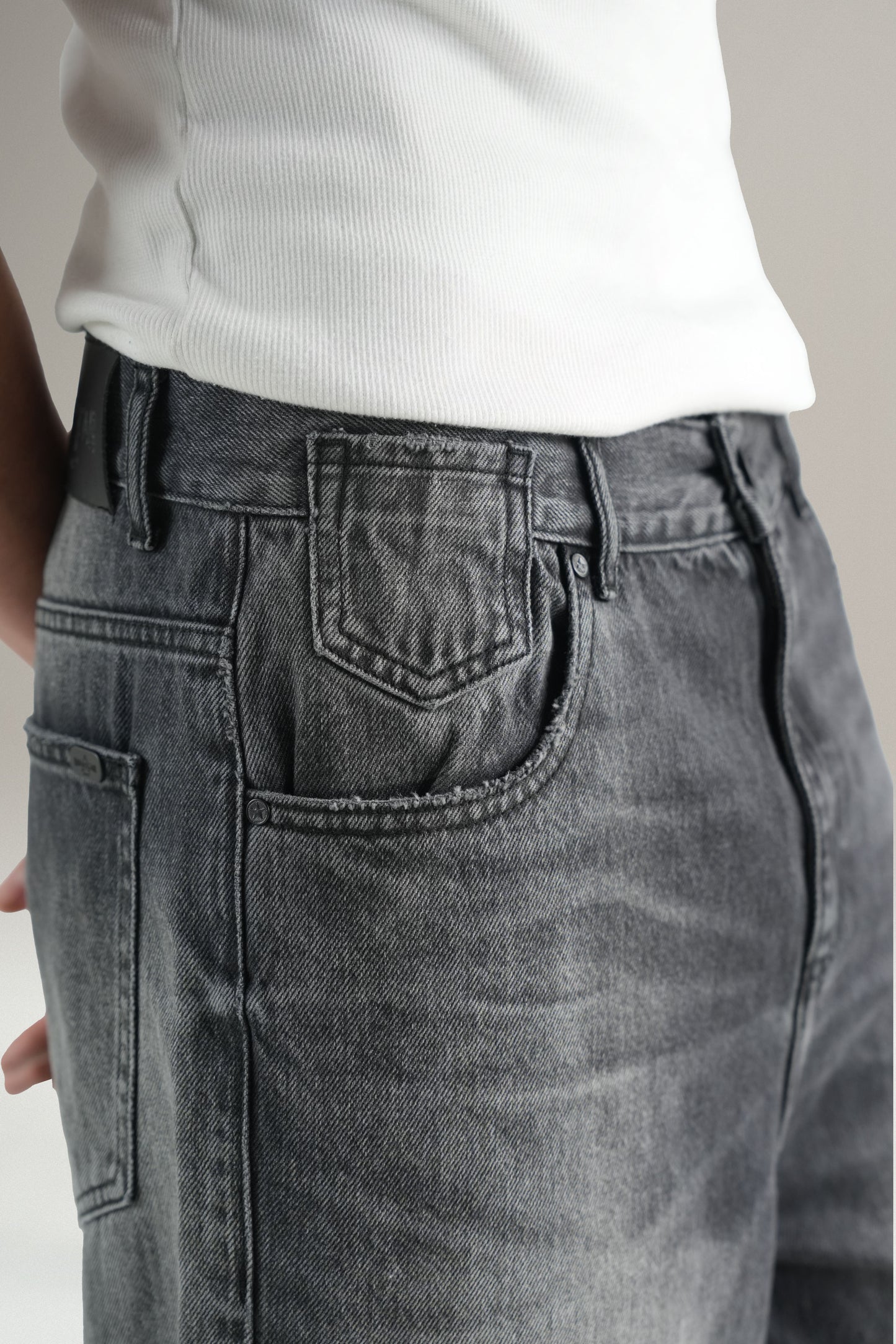 Baggy Reverse Jorts