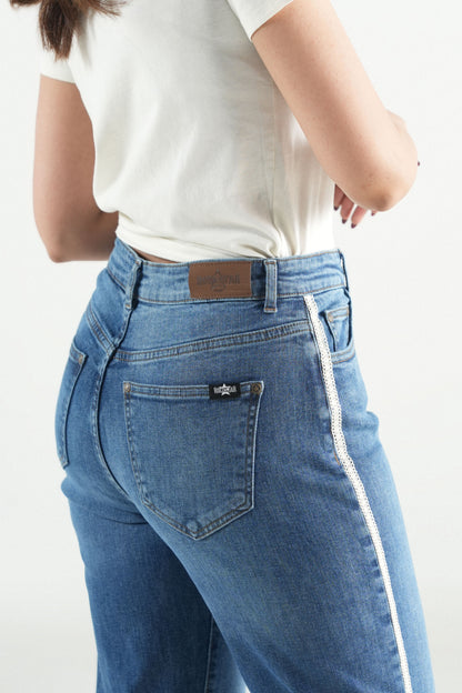 Relaxed Straight Jeans With Lace