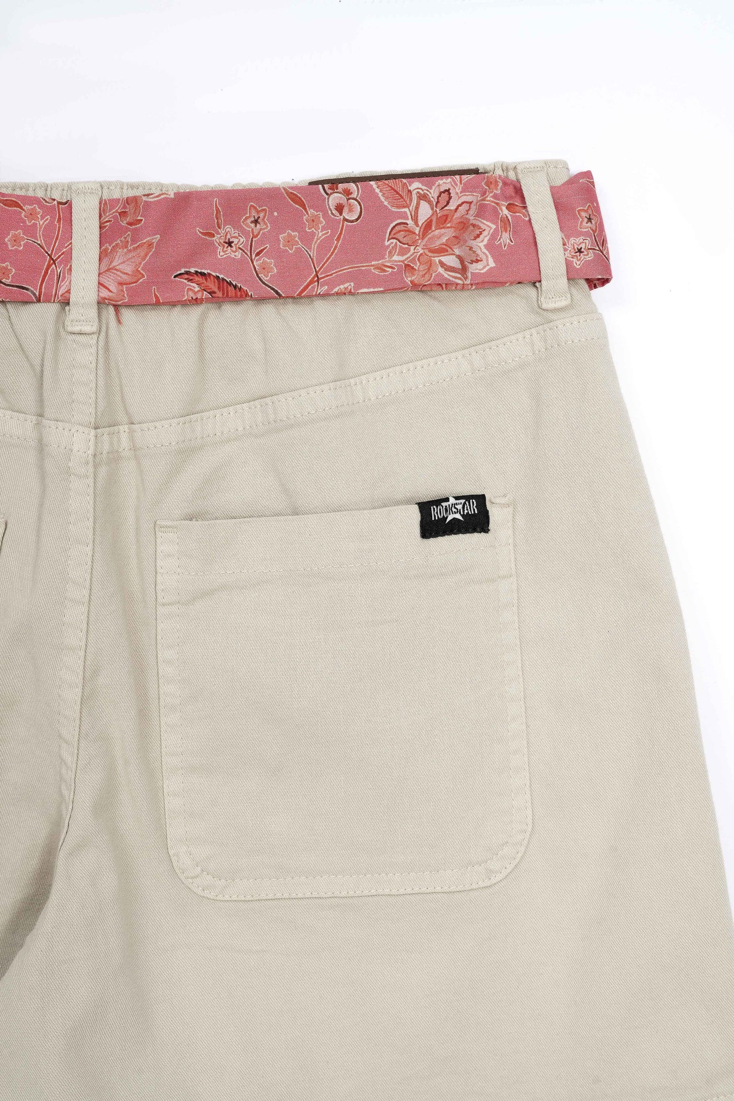 Stretch Patch Pocket Shorts Beige
