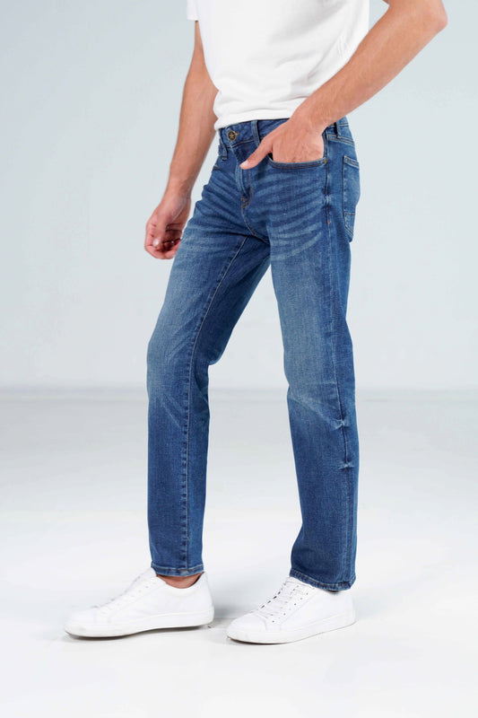 Relaxed Straight Jeans