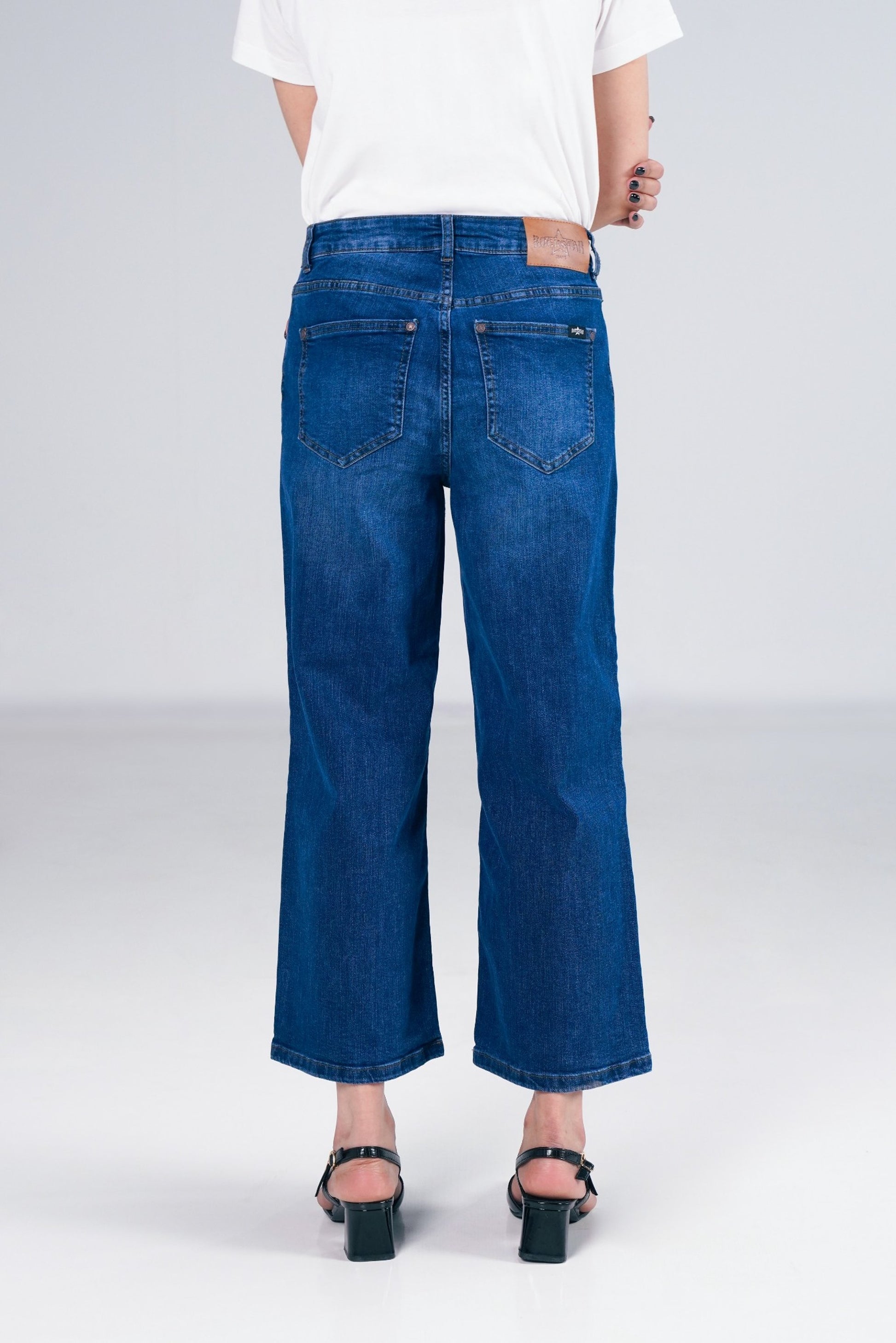 Plazzo Fit shop at Rockstar Jeans