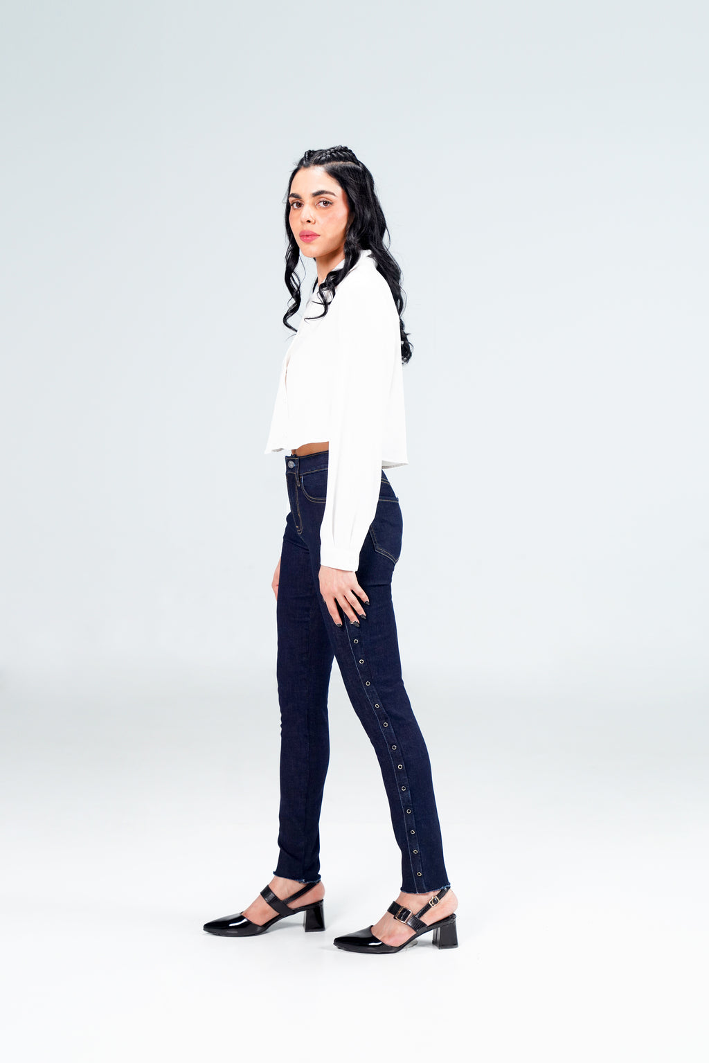 Skinny Fit With Eyelets Dark Wash