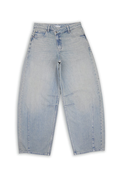 Offset Closure Jeans
