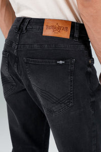 Titan Regular Slim Fit
