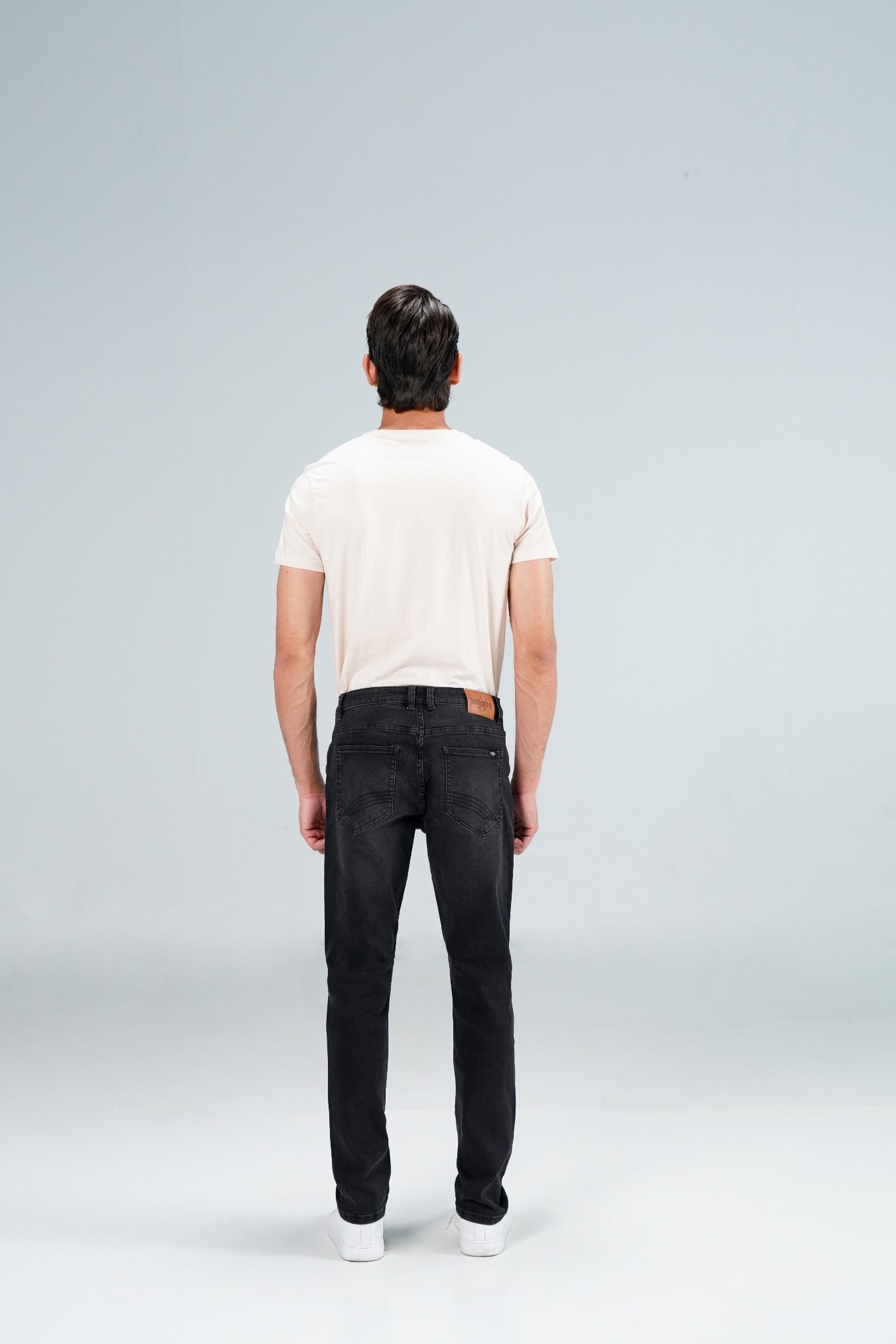 Titan Regular Slim Fit