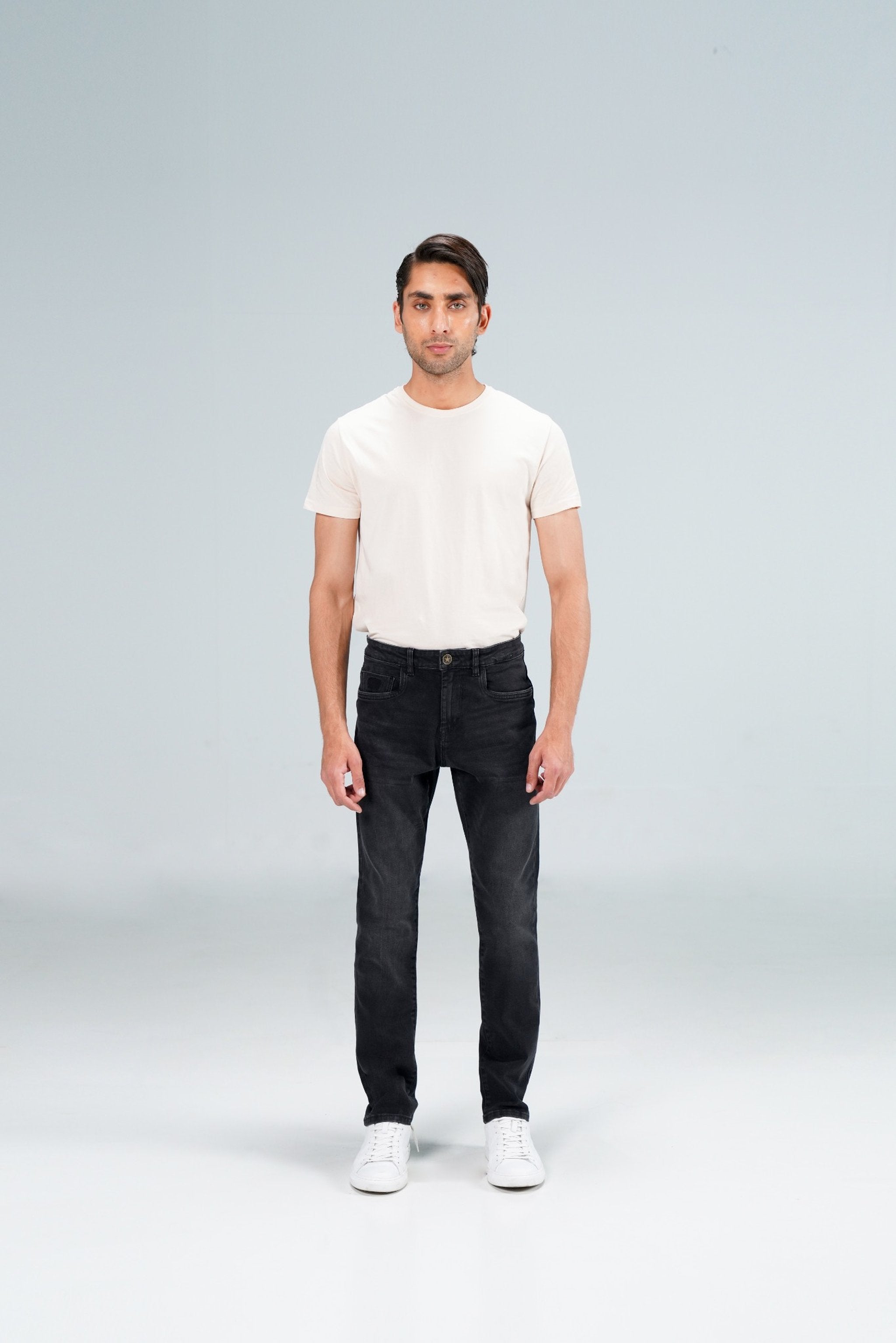 Titan Regular Slim Fit