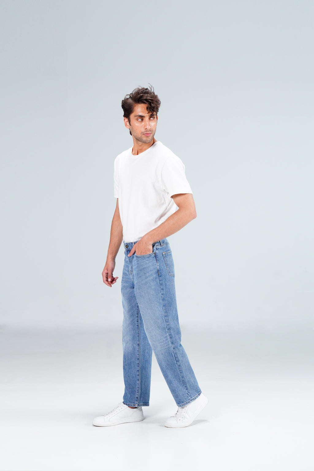 Loose Straight Fit Medium Blue