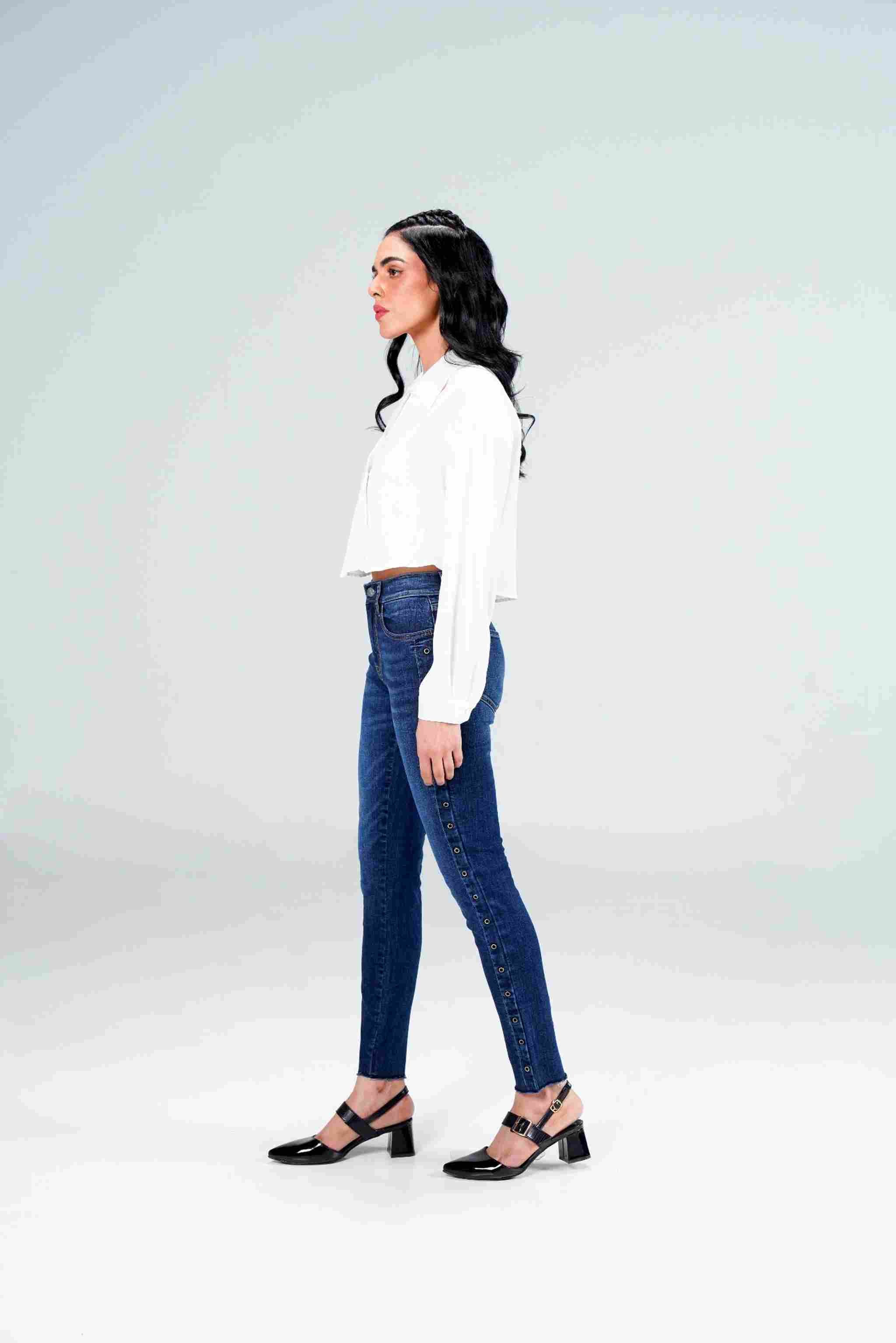 Skinny Fit With Eyelets Medium Blue